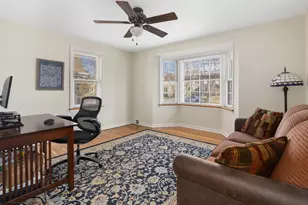 696 S Prospect Ave, Elmhurst, IL 60126 - Photo 13