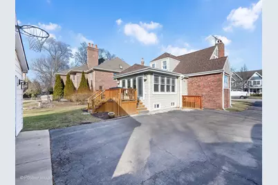 696 S Prospect Avenue, Elmhurst, IL 60126 - Photo 21