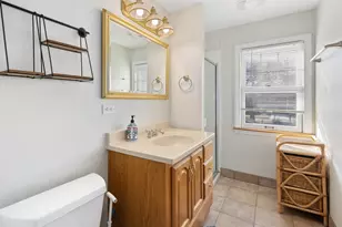 696 S Prospect Ave, Elmhurst, IL 60126 - Photo 17