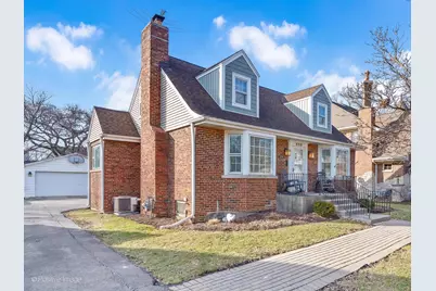 696 S Prospect Avenue, Elmhurst, IL 60126 - Photo 1