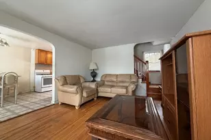 9349 S Sacramento Ave, Evergreen Park, IL 60805 - Photo 5