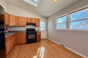 2852 189th St, Lansing, IL 60438 - Photo 13