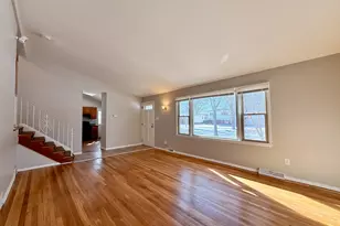 2852 189th St, Lansing, IL 60438 - Photo 5