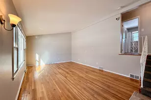 2852 189th St, Lansing, IL 60438 - Photo 3