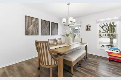 2001 Madison Avenue, Gurnee, IL 60031 - Photo 11