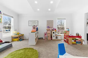 2001 Madison Ave, Gurnee, IL 60031 - Photo 13