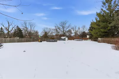 2001 Madison Avenue, Gurnee, IL 60031 - Photo 33