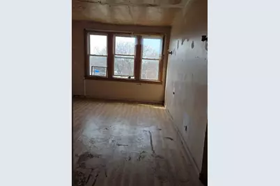 8847 S Burley Avenue, Chicago, IL 60617 - Photo 23