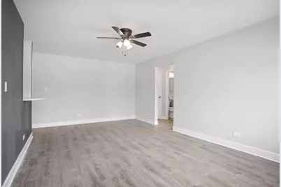 6826 N Ridge Boulevard #406, Chicago, IL 60645 - Photo 7