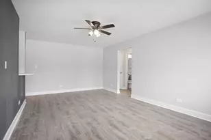 6826 N Ridge Blvd, Chicago, IL 60645 - Photo 7