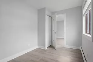 6826 N Ridge Blvd, Chicago, IL 60645 - Photo 11