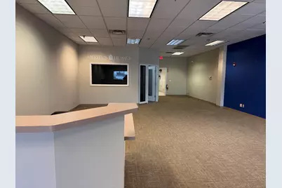 601 W Army Trail Boulevard #C, Addison, IL 60101 - Photo 5