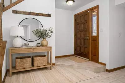 107 E Winchester Road, Libertyville, IL 60048 - Photo 3