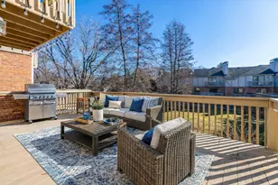 107 E Winchester Rd, Libertyville, IL 60048 - Photo 11