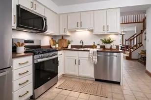 107 E Winchester Rd, Libertyville, IL 60048 - Photo 7