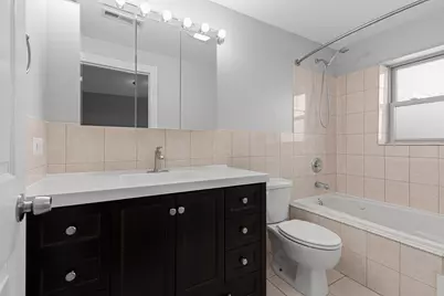 7367 N Ashland Boulevard #3, Chicago, IL 60626 - Photo 11