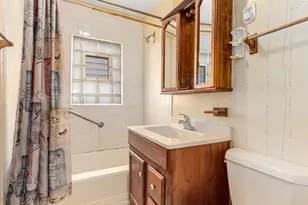 8736 S 51st Ave, Oak Lawn, IL 60453 - Photo 15