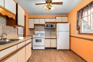 8736 S 51st Ave, Oak Lawn, IL 60453 - Photo 5