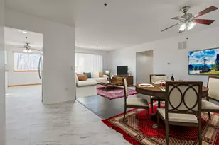 881 N Swift Rd, Addison, IL 60101 - Photo 7