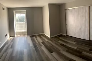 5000 Carriage Way Dr, Rolling Meadows, IL 60008 - Photo 9