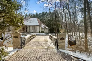 745 E Woodland Rd, Lake Forest, IL 60045 - Photo 5