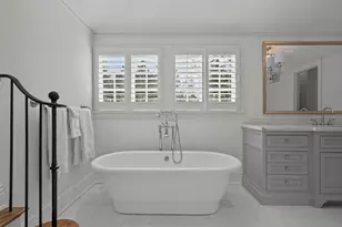 745 E Woodland Rd, Lake Forest, IL 60045 - Photo 43