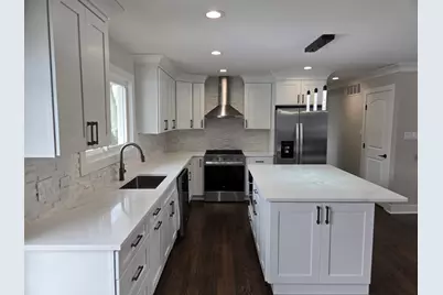 1570 Jefferson Road, Hoffman Estates, IL 60169 - Photo 5