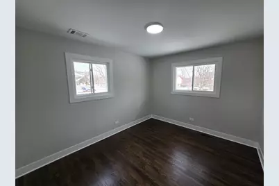 1570 Jefferson Road, Hoffman Estates, IL 60169 - Photo 17