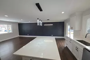 1570 Jefferson Rd, Hoffman Estates, IL 60169 - Photo 9