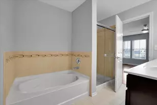 222 W Hyde St, Arlington Heights, IL 60005 - Photo 33