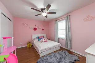 150 Old Darby Ln, Winthrop Harbor, IL 60096 - Photo 35