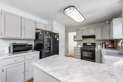 150 Old Darby Lane, Winthrop Harbor, IL 60096 - Photo 19