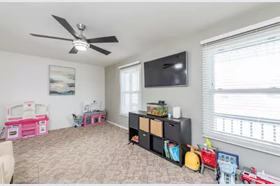 150 Old Darby Lane, Winthrop Harbor, IL 60096 - Photo 27