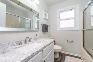 150 Old Darby Ln, Winthrop Harbor, IL 60096 - Photo 29
