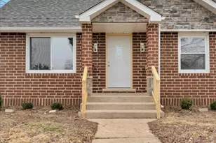 702 S Lincoln Ave, Kankakee, IL 60901 - Photo 3