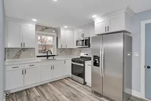 702 S Lincoln Ave, Kankakee, IL 60901 - Photo 9