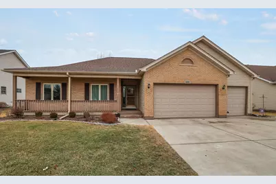 609 Prairieview Parkway, Hampshire, IL 60140 - Photo 1