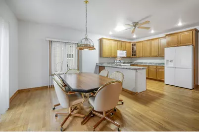 609 Prairieview Parkway, Hampshire, IL 60140 - Photo 9