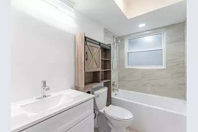 [Address not provided], Arlington Heights, IL 60005 - Photo 5