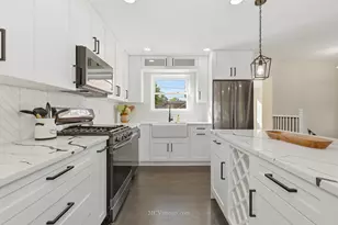 10132 S Turner Ave, Evergreen Park, IL 60805 - Photo 5