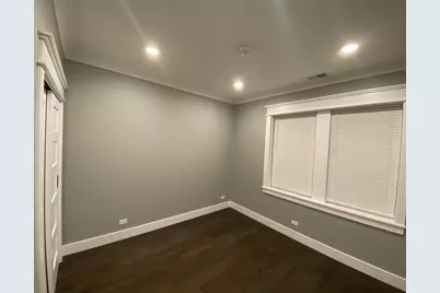 3657 N Whipple Street, Chicago, IL 60618 - Photo 3