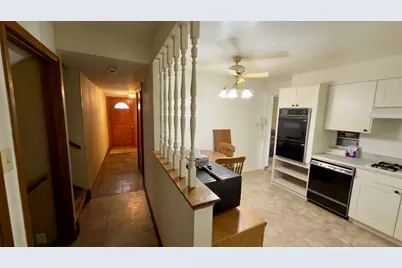 704 Tana Lane, Joliet, IL 60435 - Photo 9