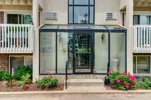 155 E Mill St, Wauconda, IL 60084 - Photo 3