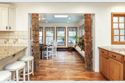 39 Mockingbird Lane, Oak Brook, IL 60523 - Photo 11