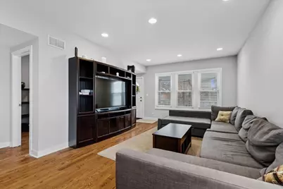 5646 N Menard Avenue, Chicago, IL 60646 - Photo 3