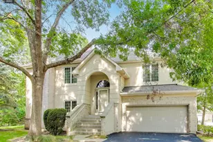 11 Beaconsfield Ct, Lincolnshire, IL 60069 - Photo 3