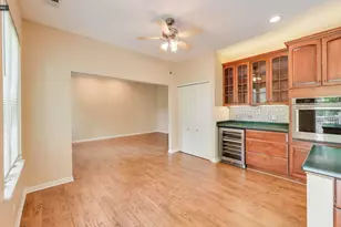 11 Beaconsfield Ct, Lincolnshire, IL 60069 - Photo 13