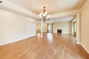 11 Beaconsfield Ct, Lincolnshire, IL 60069 - Photo 9