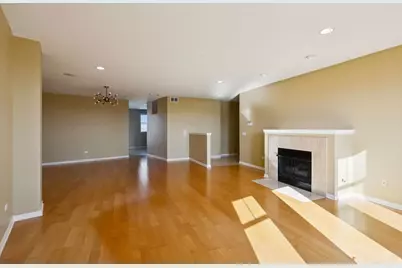 7748 N Sheridan Road #5, Chicago, IL 60626 - Photo 9