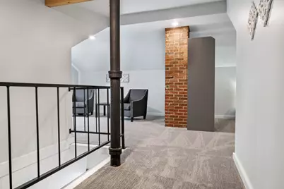 1223 E Oakland Avenue, Bloomington, IL 61701 - Photo 13